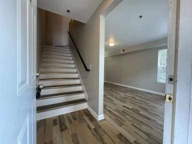 Main picture of 302 Ardale Dr