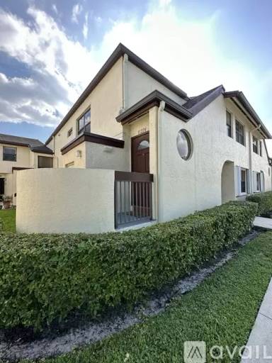 Main picture of 11228 Taft St
