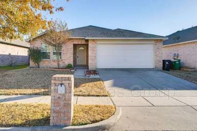 Main picture of 2904 Paddock Way