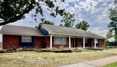 Main picture of 9022 E 30th St