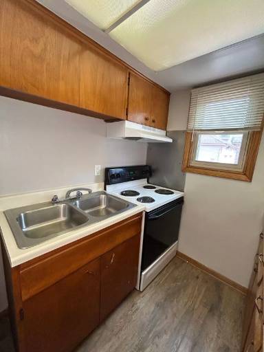 Main picture of 424 West 24th St