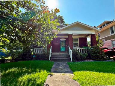 Main picture of 420 N McNeil St