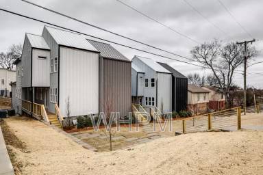 Main picture of 423A 35th Ave N