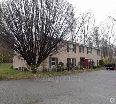 Main picture of 3057 Idylwilde Blvd