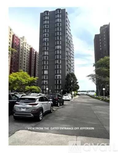 Main picture of Shoreline East Condominiums