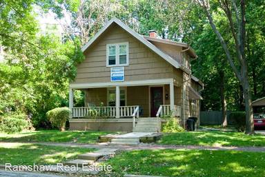 Main picture of 806 W Stoughton St