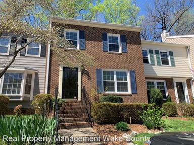 Main picture of 120 Bay Dr