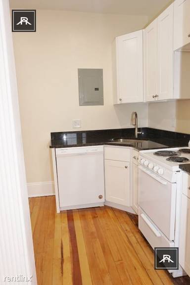 Main picture of 1212 Commonwealth Ave