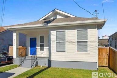 Main picture of 8711 Green St