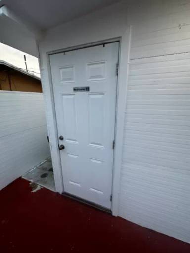 Main picture of 2111 NW 60th Ave