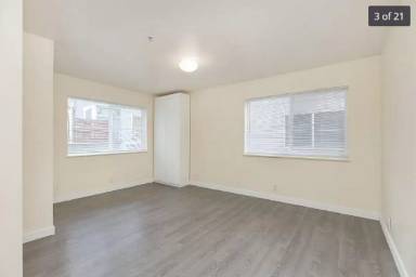 Main picture of Husky Court Apartments