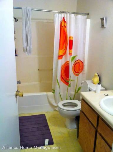 Main picture of 1615 S Levick St