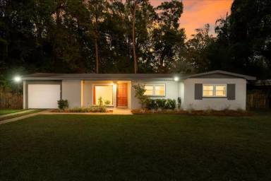 Main picture of 1707 Hall Dr