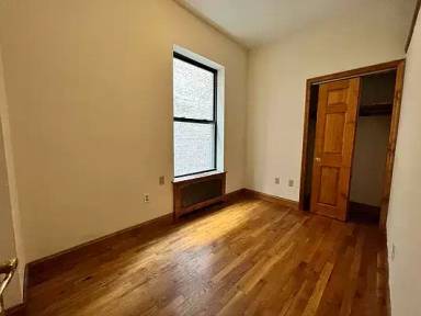 Main picture of 244 W 109th St