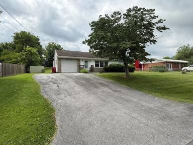 Main picture of 607 Ridgeview Dr