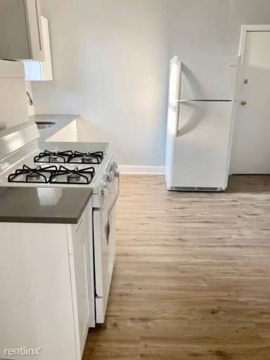 Main picture of 377 S Orange Ave