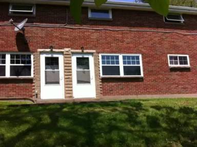 Main picture of 19 Russ St