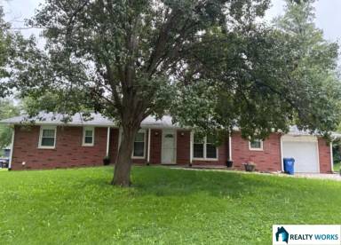 Main picture of 6345 Huntington Ave