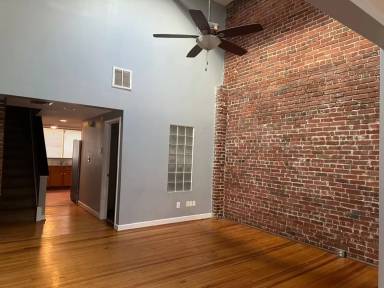 Main picture of 76 N Lexington Ave