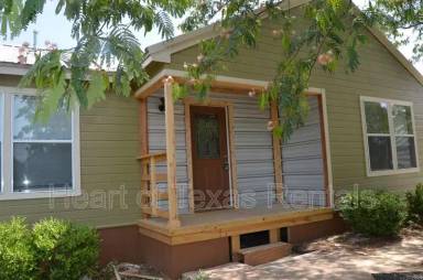 Main picture of 215 Parsons Ln