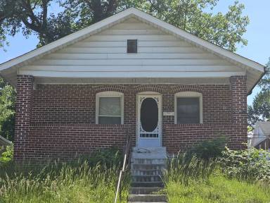 Main picture of 7016 Edison Ave