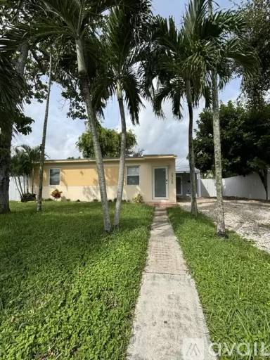Main picture of 3720 SW 46th Ave