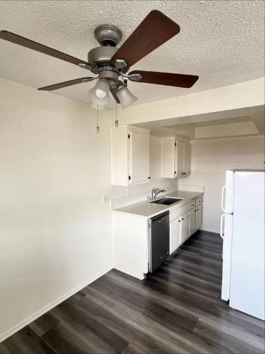 Main picture of 13707 Yukon Ave