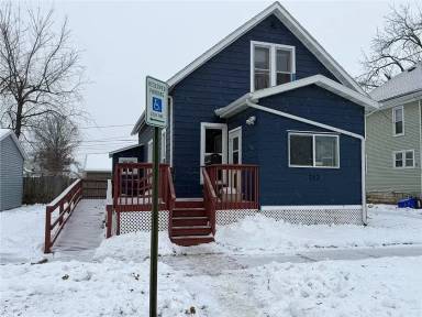 Main picture of 713 7th Ave SW