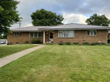 Main picture of 100 Grandview Dr