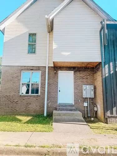 Main picture of 1811 Cedar Heights Dr