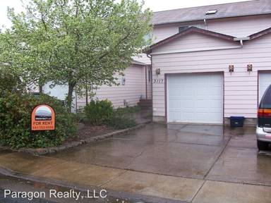 Main picture of 3117 NE Flintlock Pl