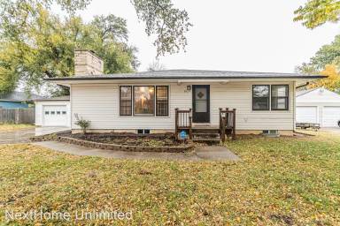 Main picture of 1024 W 5th St