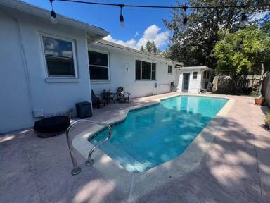 Main picture of 2905 Hendricks Ave