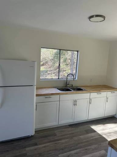 Main picture of 3310 Easton Ave
