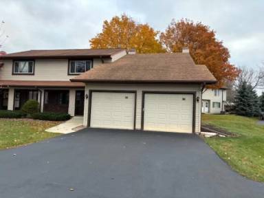 Main picture of 870 Americana Dr