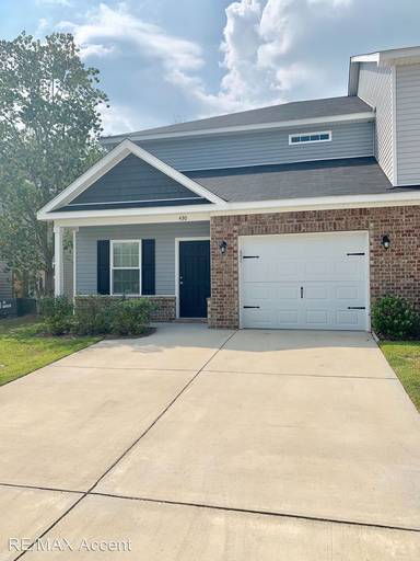 Main picture of 424 Governor Treutlen Cir