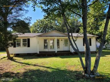 Main picture of 200 Southwood Park Rd