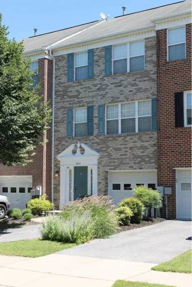 Main picture of 4641 Kings Mill Way
