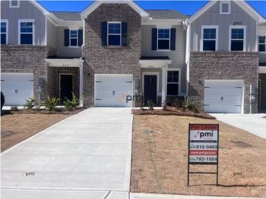 Main picture of 451 Payne Dr