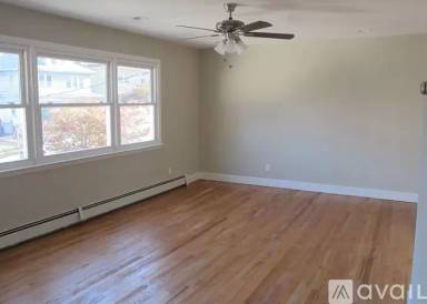 Main picture of 63 Oxford Pl