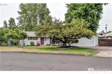 Main picture of 315 Oak Leaf Dr