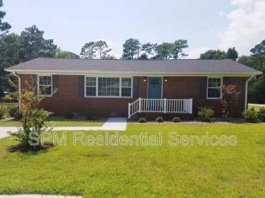 Main picture of 221 Oak Leaf Dr