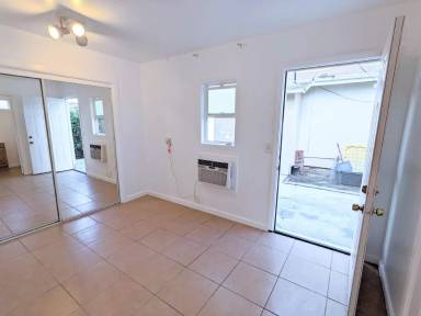 Main picture of 8816 Canby Ave