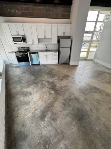 Main picture of 101 S Main St
