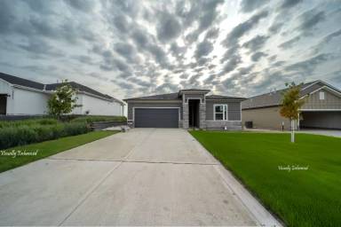 Main picture of 20667 S Barker St