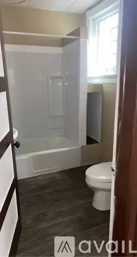 Main picture of 1427 W Linden St