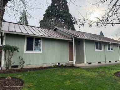 Main picture of 971-973 W L St