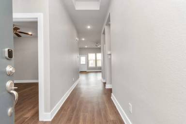 Main picture of 1241 Scarlet Creek Dr