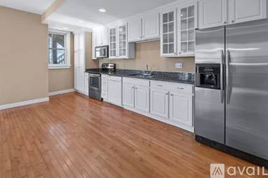 Main picture of 6642 Jefferson Blvd