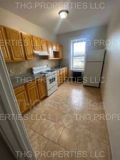 Main picture of Lincoln Ridge Apartments